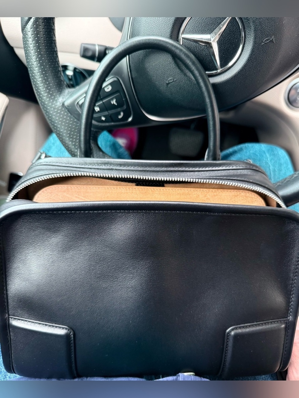 LOEWE AMAZONA 180 SMALL BLACK LEATHER - Picture 6 of 15